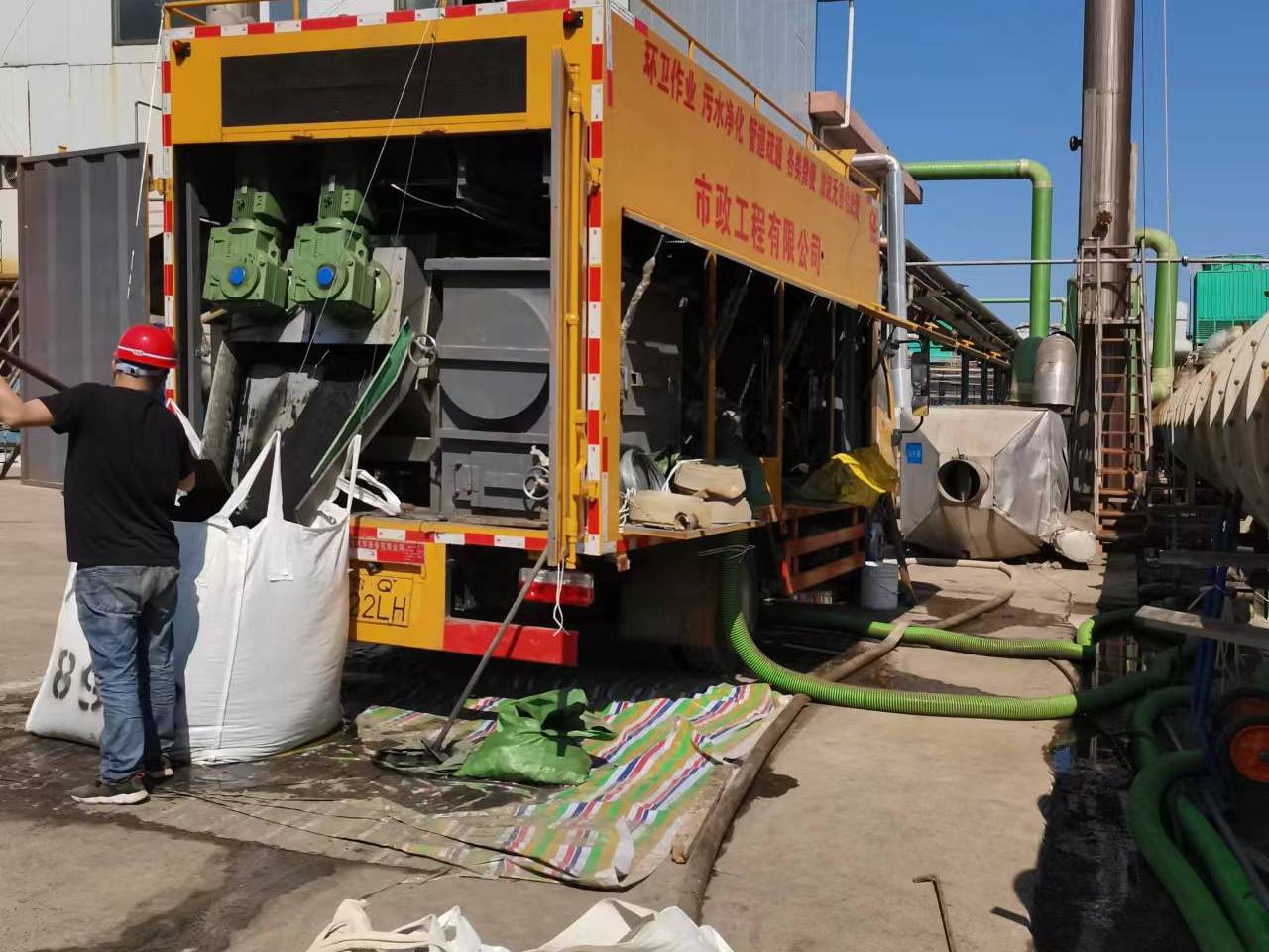 霍城淤泥压干处理